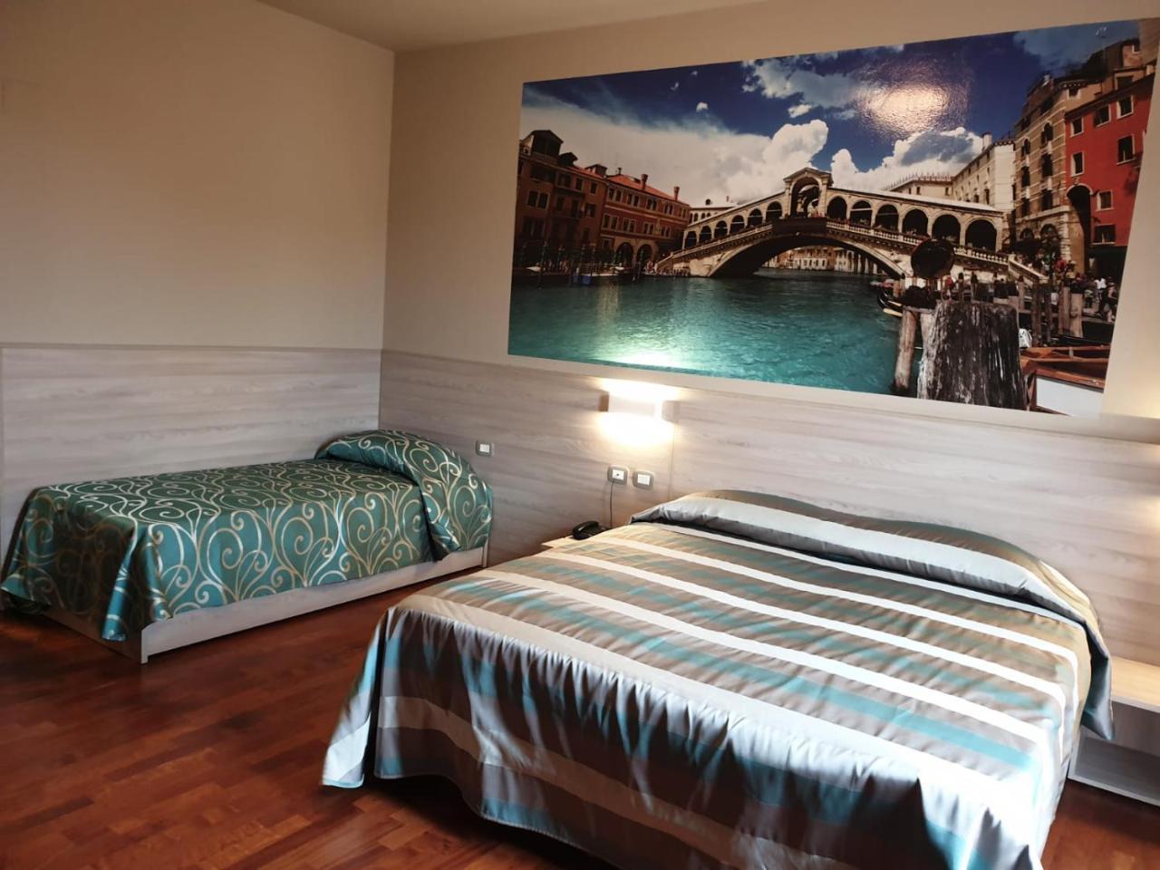 Hotel Altieri 3*