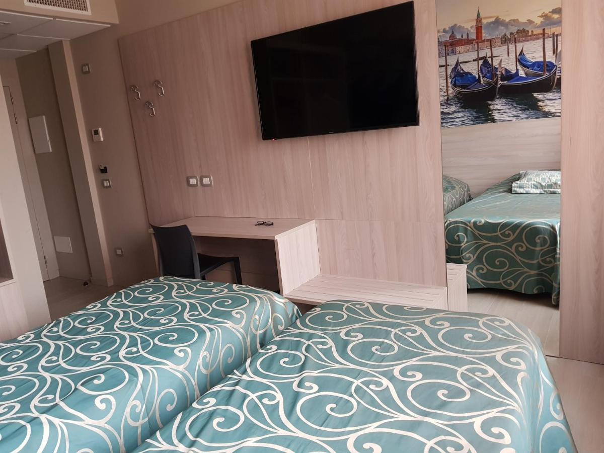 Hotel Altieri 3*
